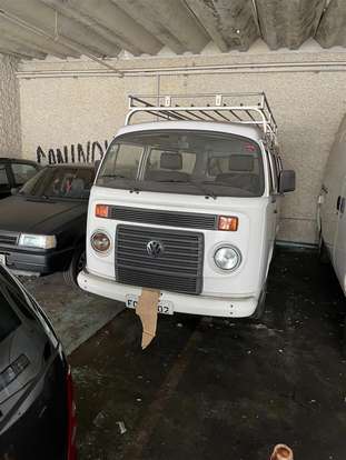 VOLKSWAGEN-KOMBI-2013
