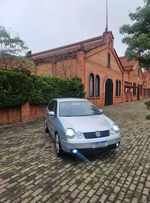 VOLKSWAGEN-POLO-2002