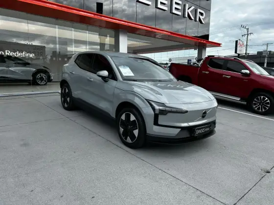 VOLVO EX30 69 KW ELÉTRICO CORE