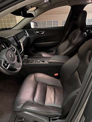 VOLVO-XC60-2019