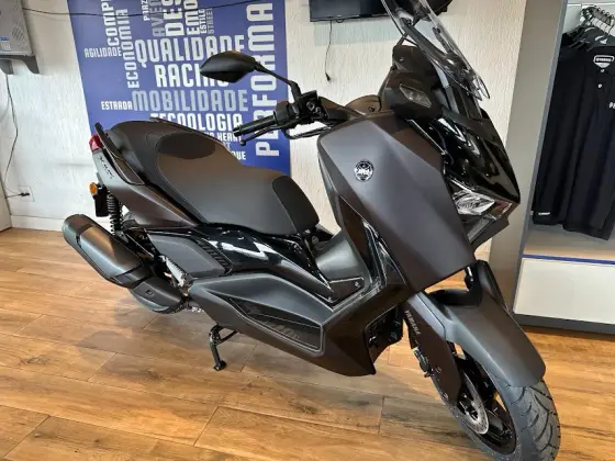 YAMAHA XMAX 300 CONNECTED ABS 