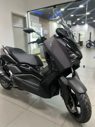YAMAHA XMAX 300 CONNECTED ABS 