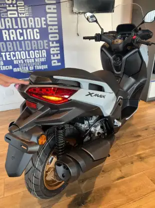 YAMAHA-XMAX 300 CONNECTED ABS-2026