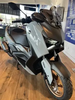YAMAHA-XMAX 300 CONNECTED ABS-2026