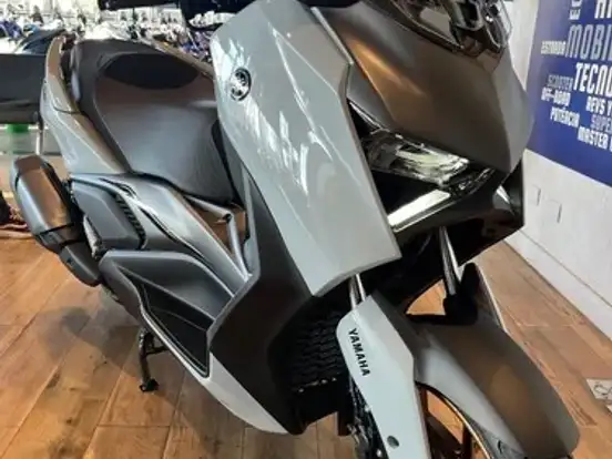YAMAHA-XMAX 300 CONNECTED ABS YAMAHA-XMAX 300 CONNECTED ABS-2026