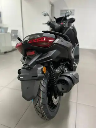 YAMAHA-XMAX 300 CONNECTED ABS-2026
