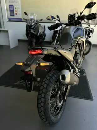 YAMAHA-XTZ 700 TÉNÉRÉ-2025