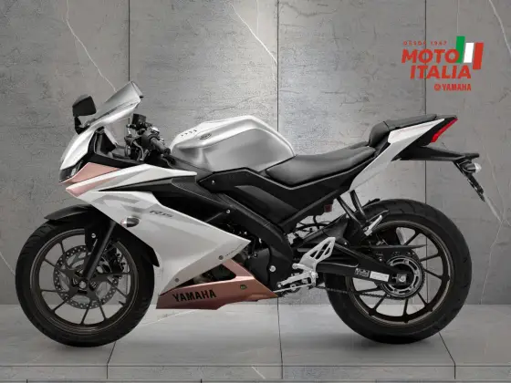 YAMAHA YZF R15 