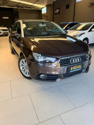 AUDI A1 1.4 TFSI ATTRACTION 16V 122CV GASOLINA 2P AUTOMÁTICO