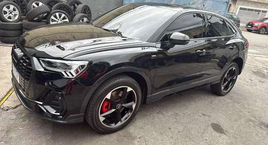 AUDI-Q3-2022