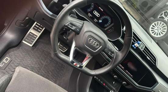 AUDI-Q3-2022