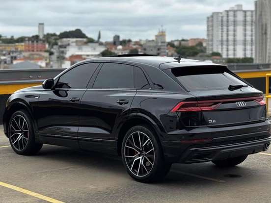 AUDI-Q8-3.0 TFSI GASOLINA PERFORMANCE BLACK QUATTRO TIPTRONIC AUDI-Q8-2020