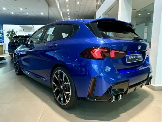 BMW-M 135i-2.0 16V TURBO GASOLINA XDRIVE STEPTRONIC BMW-M 135i-2025