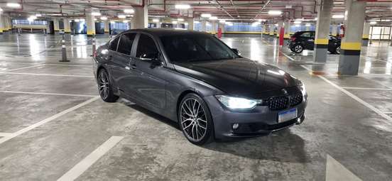 BMW-320i-2014