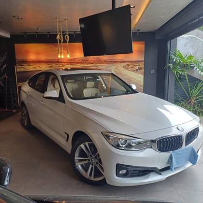 BMW 320i 2.0 GT SPORT 16V TURBO GASOLINA 4P AUTOMÁTICO