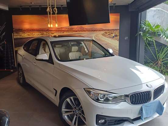 BMW-320i-2.0 GT SPORT 16V TURBO GASOLINA 4P AUTOMÁTICO BMW-320i-2015