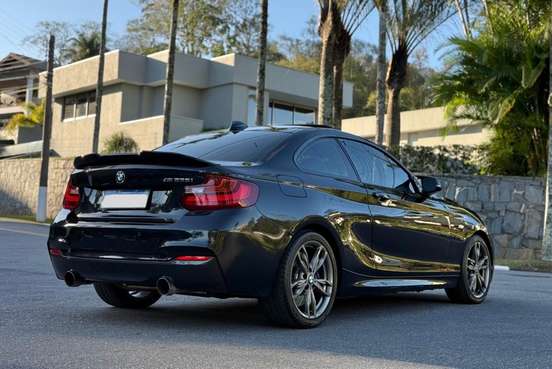 BMW-M 235i-2015