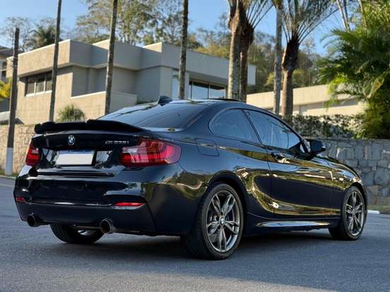 BMW-M 235i-3.0 I6 TURBO GASOLINA 2P AUTOMÁTICO BMW-M 235i-2015