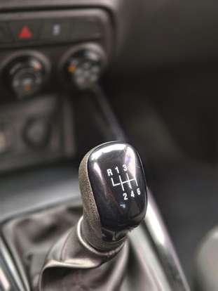 CHEVROLET-ONIX-2023