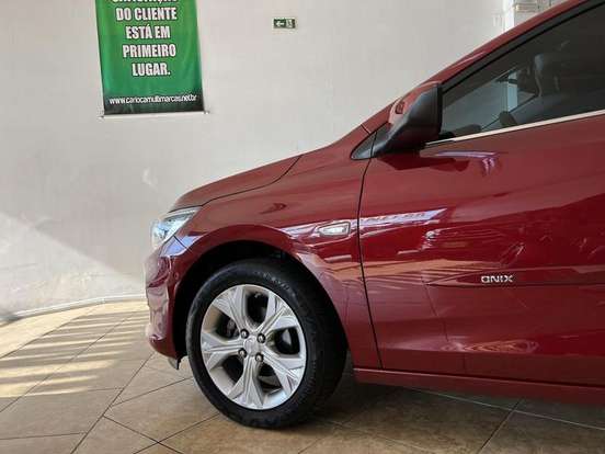 CHEVROLET-ONIX-2020