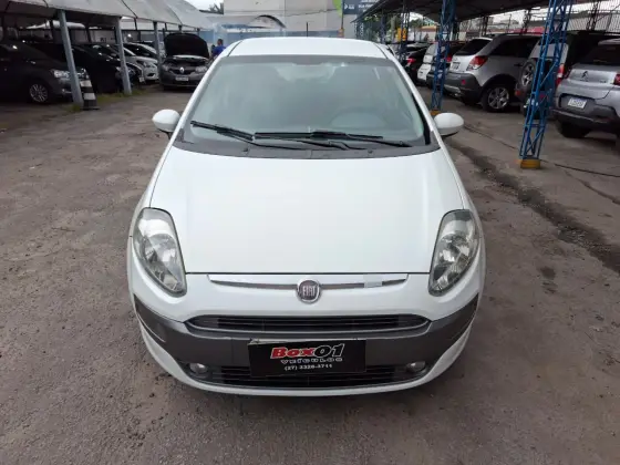 FIAT PUNTO 1.6 ESSENCE 16V FLEX 4P AUTOMATIZADO