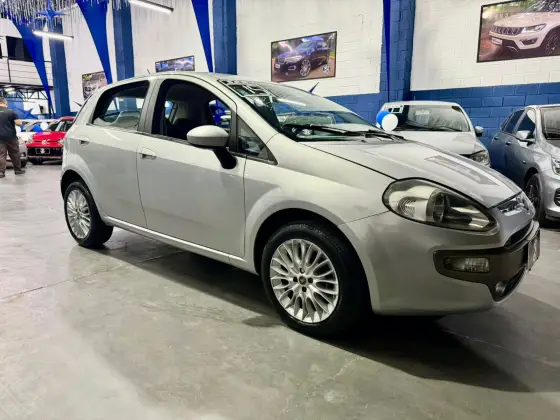 FIAT PUNTO 1.6 ESSENCE 16V FLEX 4P MANUAL