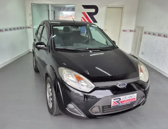 FORD FIESTA 1.6 ROCAM SEDAN 8V FLEX 4P MANUAL