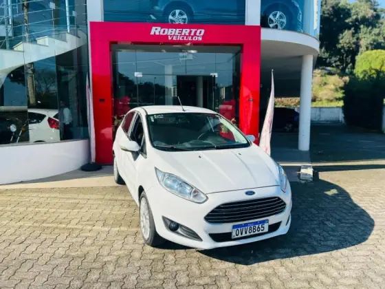 FORD FIESTA 1.6 TITANIUM HATCH 16V FLEX 4P POWERSHIFT