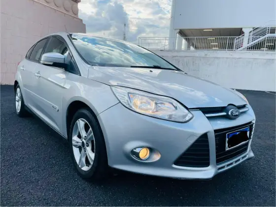 FORD FOCUS 1.6 S 16V FLEX 4P MANUAL