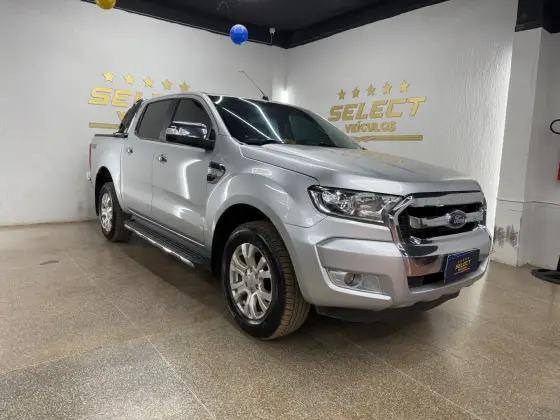 FORD RANGER 3.2 XLT 4X4 CD 20V DIESEL 4P AUTOMÁTICO