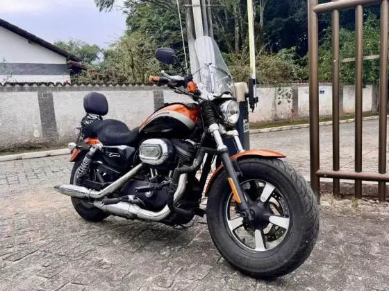 HARLEY-DAVIDSON SPORTSTER 1200 CUSTOM CB LIMITED 