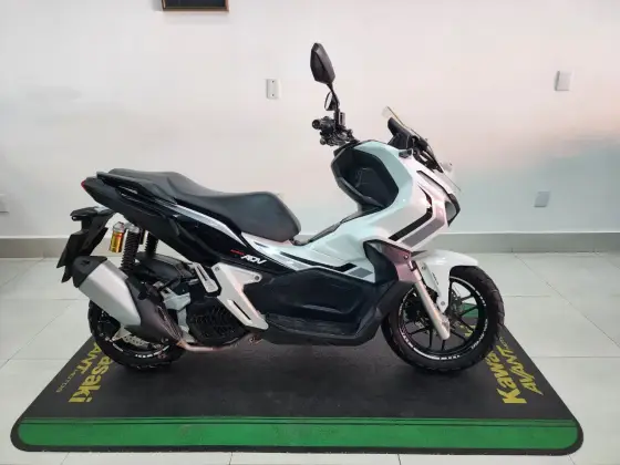 HONDA ADV 