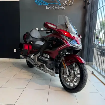HONDA GL 1800 GOLD WING TOUR 