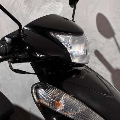 HONDA-BIZ 125 ES-2011