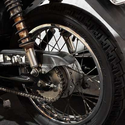 HONDA-BIZ 125 ES-2011