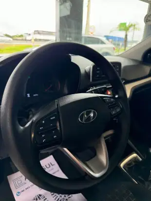 HYUNDAI-HB20-2023