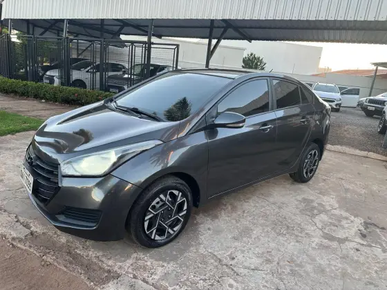 HYUNDAI HB20S 1.6 COMFORT PLUS 16V FLEX 4P MANUAL