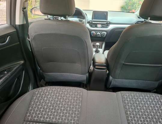 HYUNDAI-HB20-2024