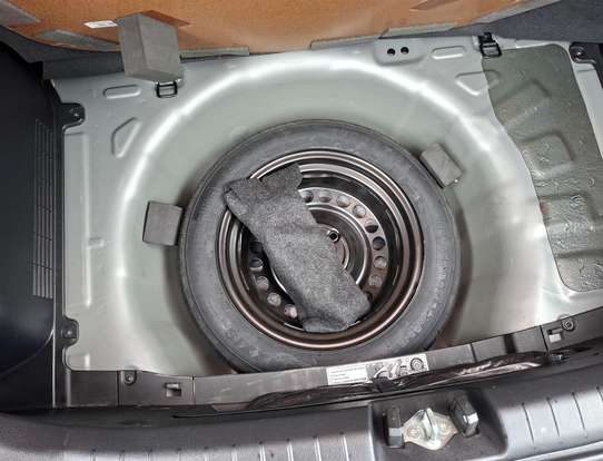 HYUNDAI-HB20-2024