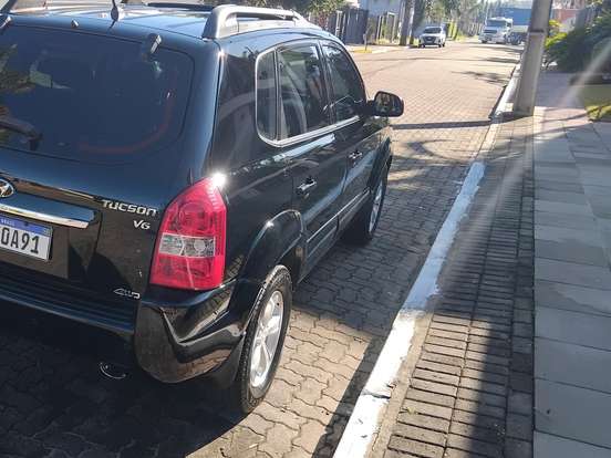 HYUNDAI-TUCSON-2.7 MPFI GLS 24V 180CV 4WD GASOLINA 4P AUTOMÁTICO HYUNDAI-TUCSON-2010