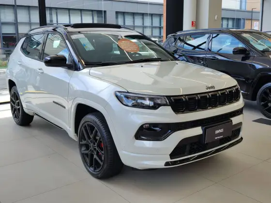 JEEP COMPASS 2.0 HURRICANE TURBO FLEX BLACKHAWK AT9 JEEP COMPASS 2.0 HURRICANE TURBO FLEX BLACKHAWK AT9