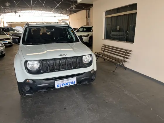 JEEP RENEGADE 1.8 16V FLEX 4P AUTOMÁTICO JEEP RENEGADE 1.8 16V FLEX 4P AUTOMÁTICO
