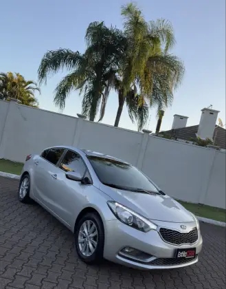 KIA CERATO 1.6 SX 16V FLEX 4P AUTOMÁTICO