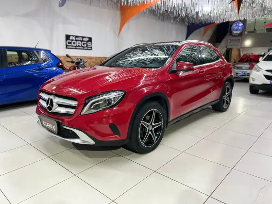 MERCEDES-BENZ GLA 200 1.6 CGI VISION 16V TURBO FLEX 4P AUTOMÁTICO
