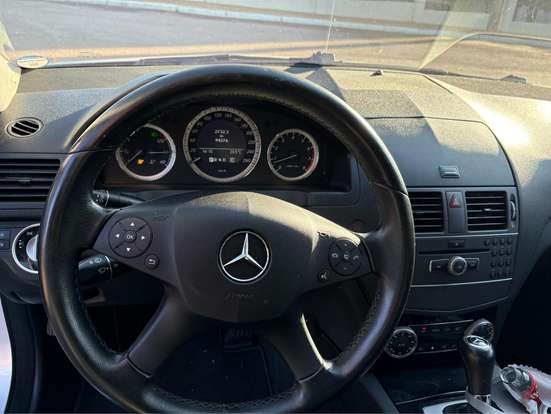 MERCEDES-BENZ-C 180-2010