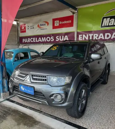 MITSUBISHI PAJERO 3.2 HPE S 4X4 7 LUGARES 16V TURBO INTERCOOLER DIESEL 4P AUTOMÁTICO