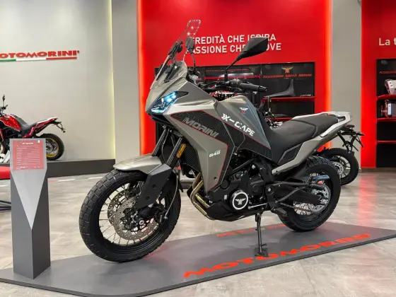 MOTO MORINI X-CAPE 