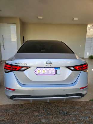 NISSAN-SENTRA-2023
