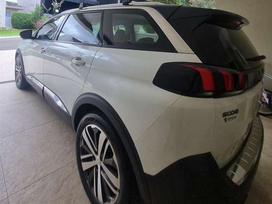 PEUGEOT-5008-1.6 GRIFFE PACK THP 16V GASOLINA 4P AUTOMÁTICO PEUGEOT-5008-2018