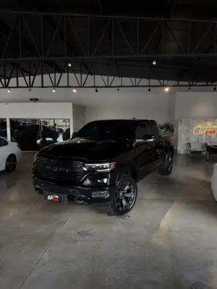 RAM 1500 5.7 V8 GASOLINA LIMITED NIGHT EDITION CD 4X4 AUTOMÁTICO